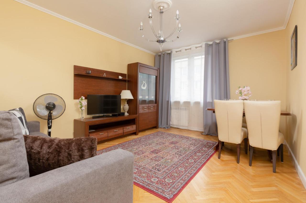Miodowa Apartment Krasinski Garden Warsaw By Noclegi Renters Экстерьер фото