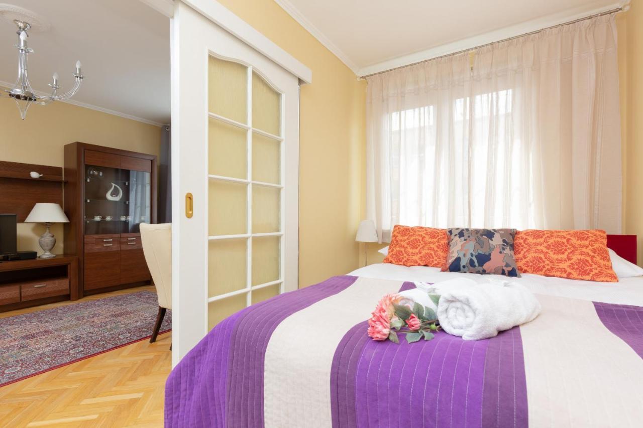 Miodowa Apartment Krasinski Garden Warsaw By Noclegi Renters Экстерьер фото