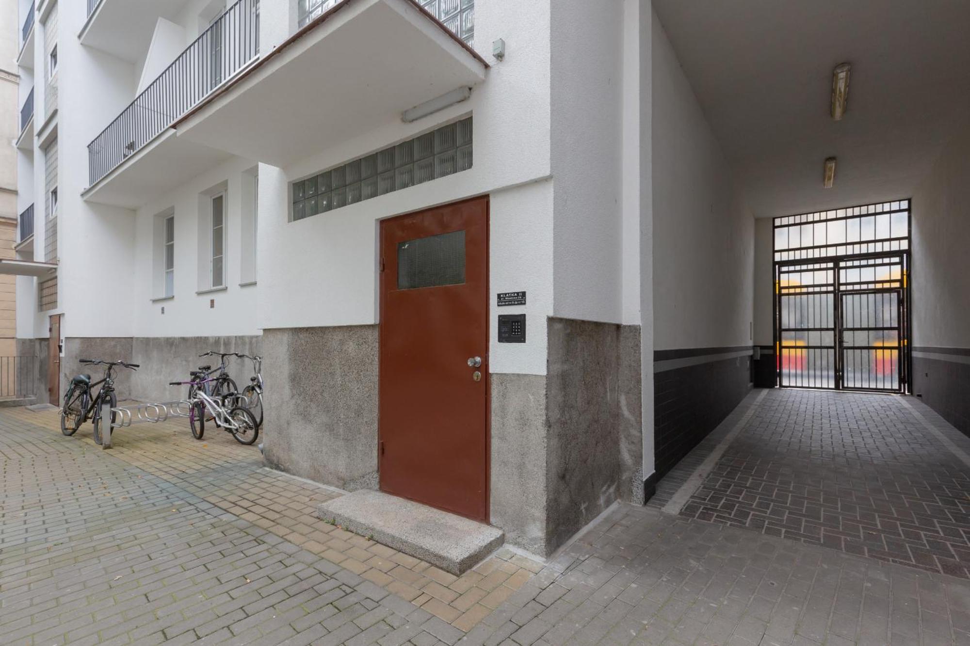 Miodowa Apartment Krasinski Garden Warsaw By Noclegi Renters Экстерьер фото