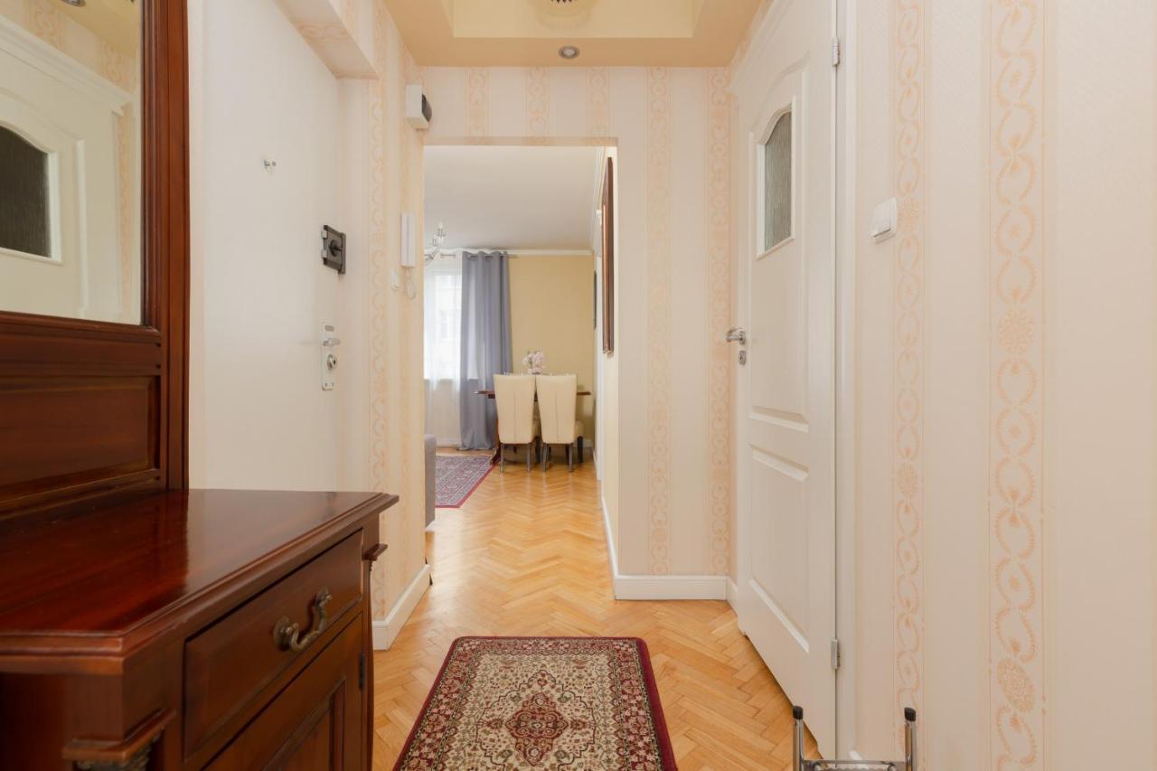 Miodowa Apartment Krasinski Garden Warsaw By Noclegi Renters Экстерьер фото