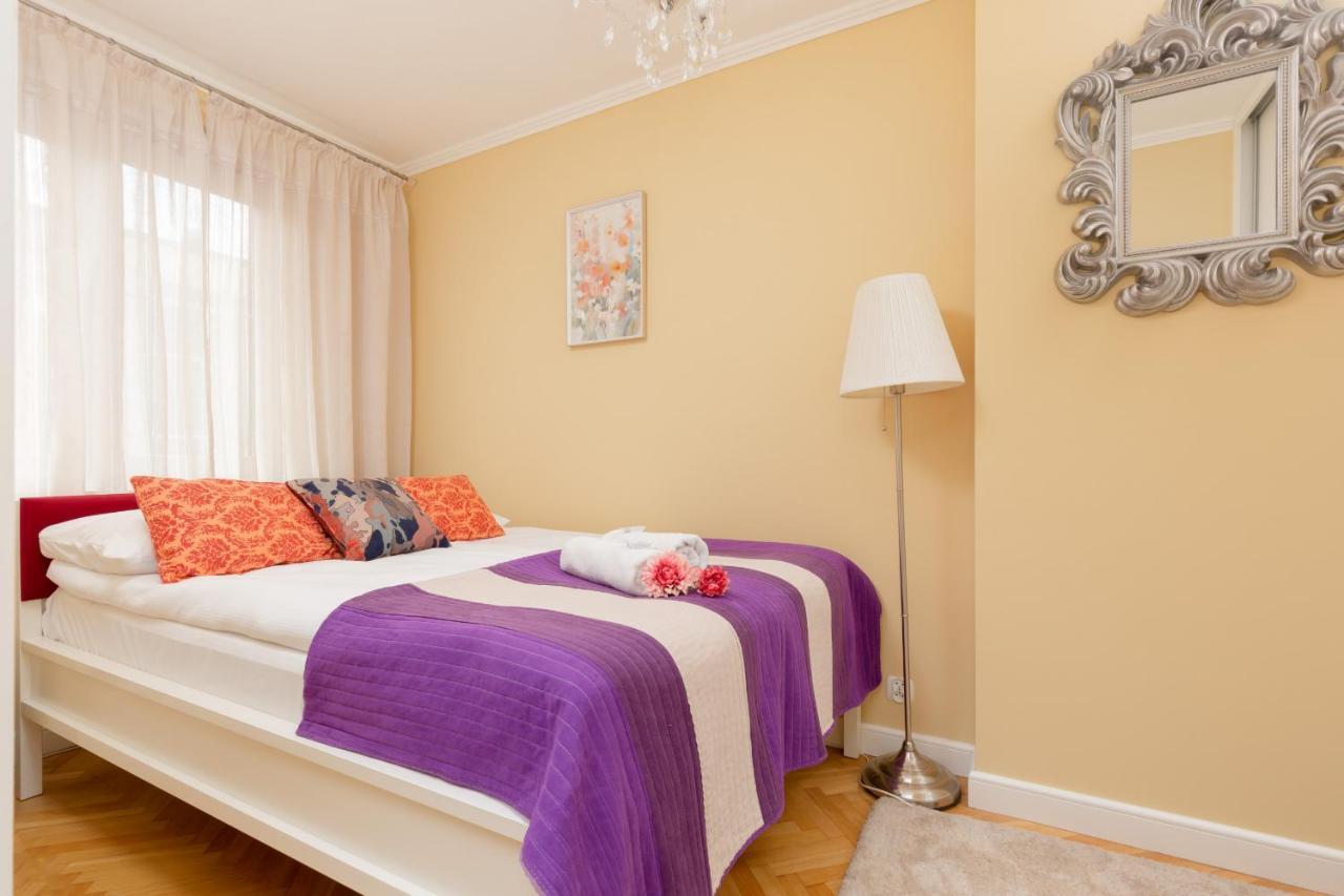 Miodowa Apartment Krasinski Garden Warsaw By Noclegi Renters Экстерьер фото