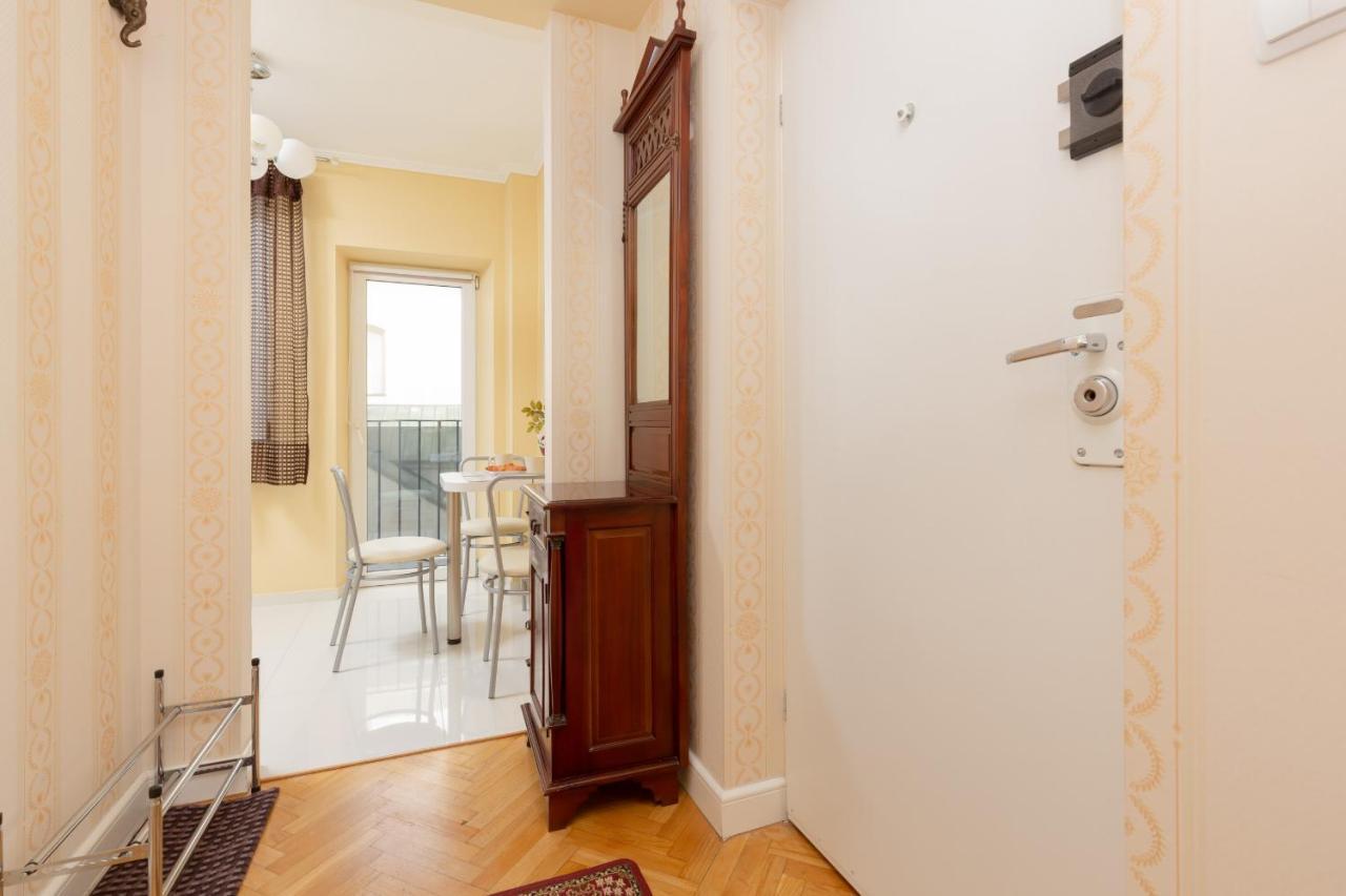 Miodowa Apartment Krasinski Garden Warsaw By Noclegi Renters Экстерьер фото